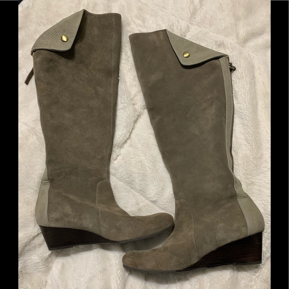 Nicole suede Paris wedge boots